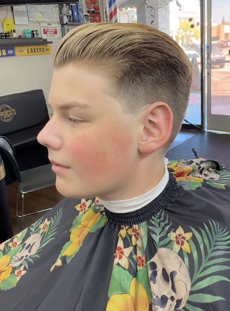 Uppercuts909 Barbershop — photo 1